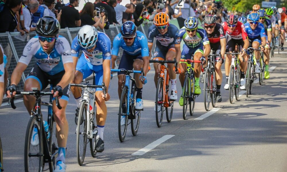 La Vuelta prosegue con le cronometro individuale dopo la seconda giornata libera.  La maglia rossa è difesa da Evenepoel