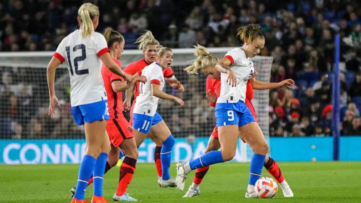 Andrea Stašková, Česká ženská fotbalová reprezentace, ženy fotbal