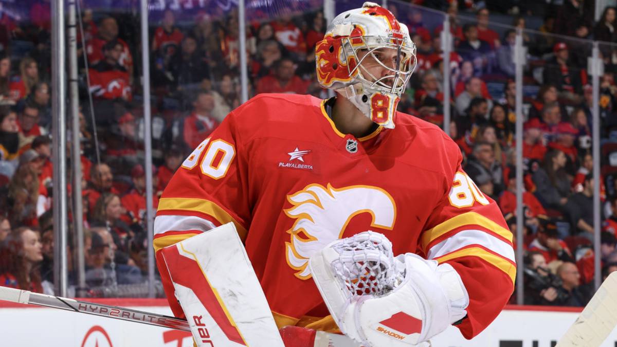 Dan Vladař v dresu Calgary Flames