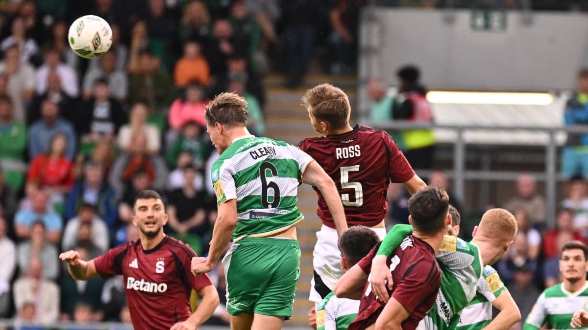 Mathias Ross, AC Sparta Praha, Shamrock Rovers