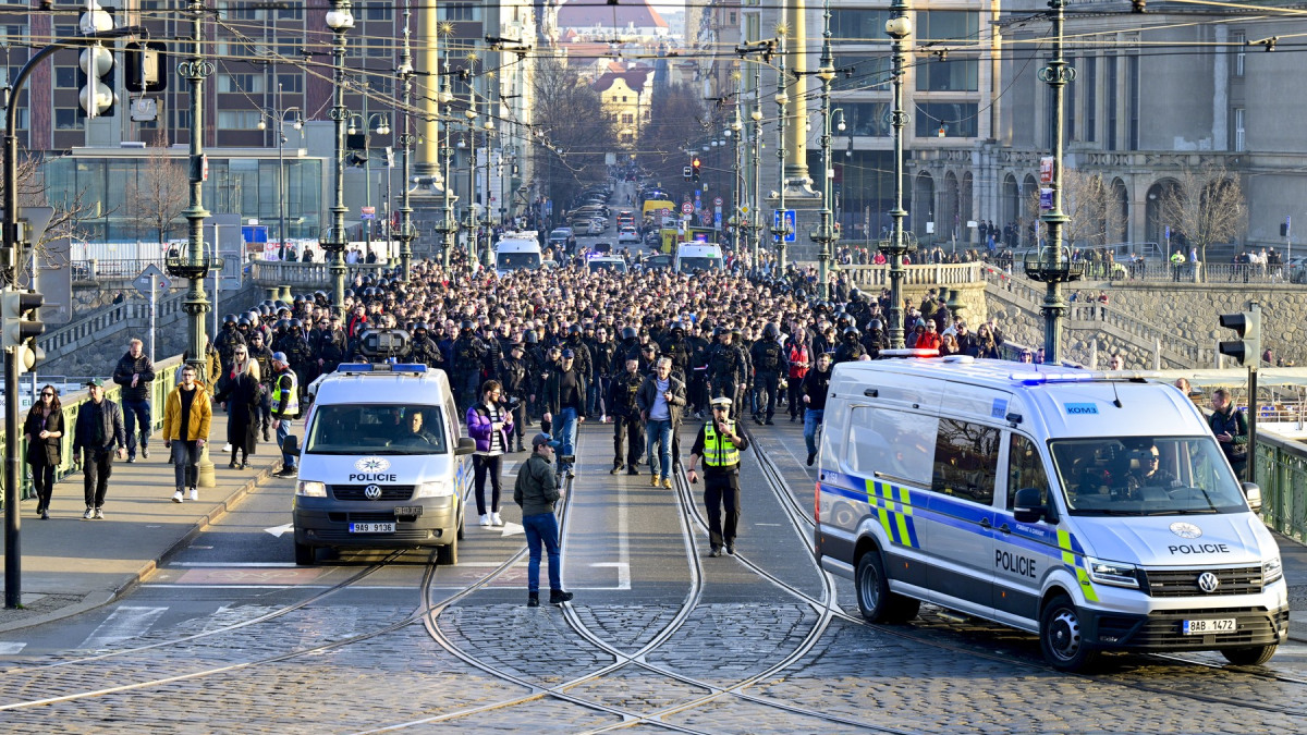 Slavia Praha Fanoušci Policie